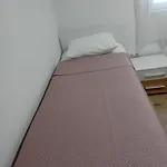 Zuti 아파트 네움